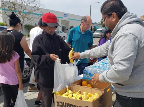 Homeless feeding-min Homeless feeding-min